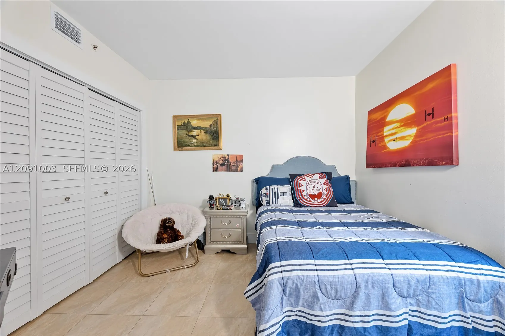 323 Navarre Ave #101