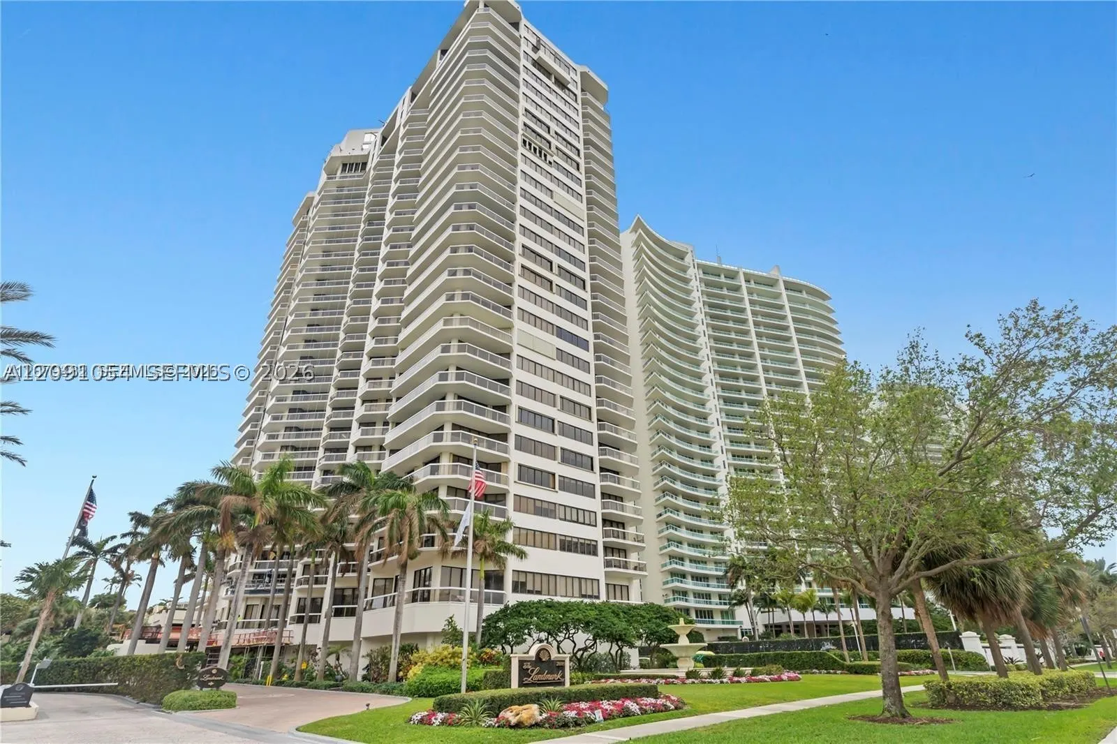 20185 E Country Club Dr #TS-7