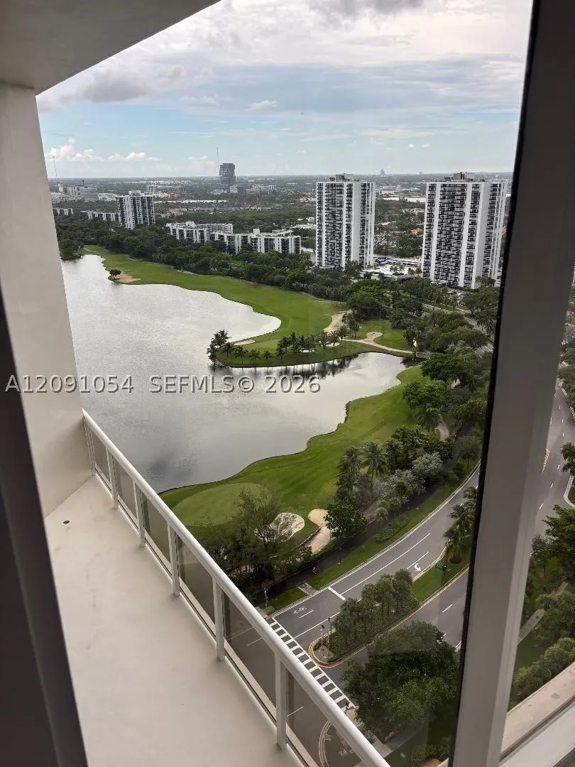 20185 E Country Club Dr #TS-7