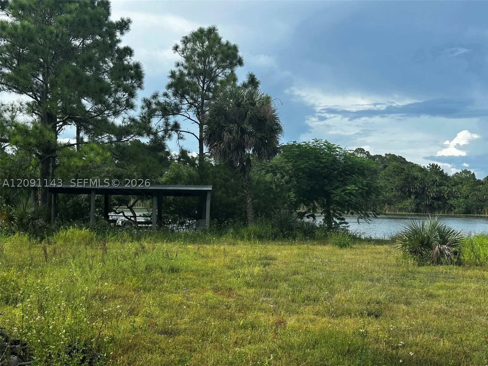 123 Pine Lake Ave