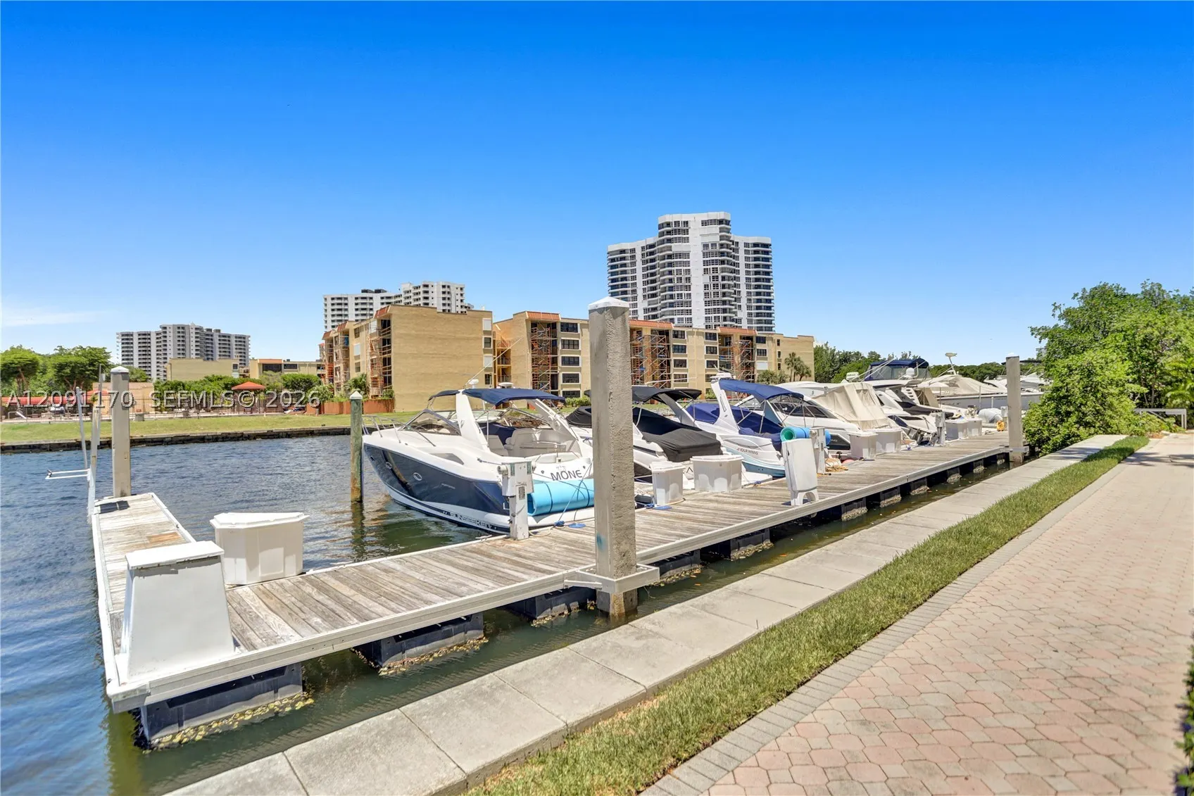 3530 Mystic Pointe Dr #2002