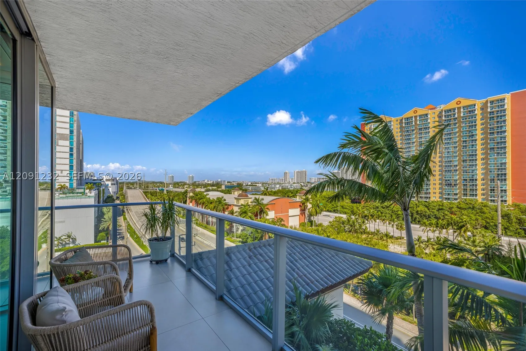 330 Sunny Isles Blvd #5-701