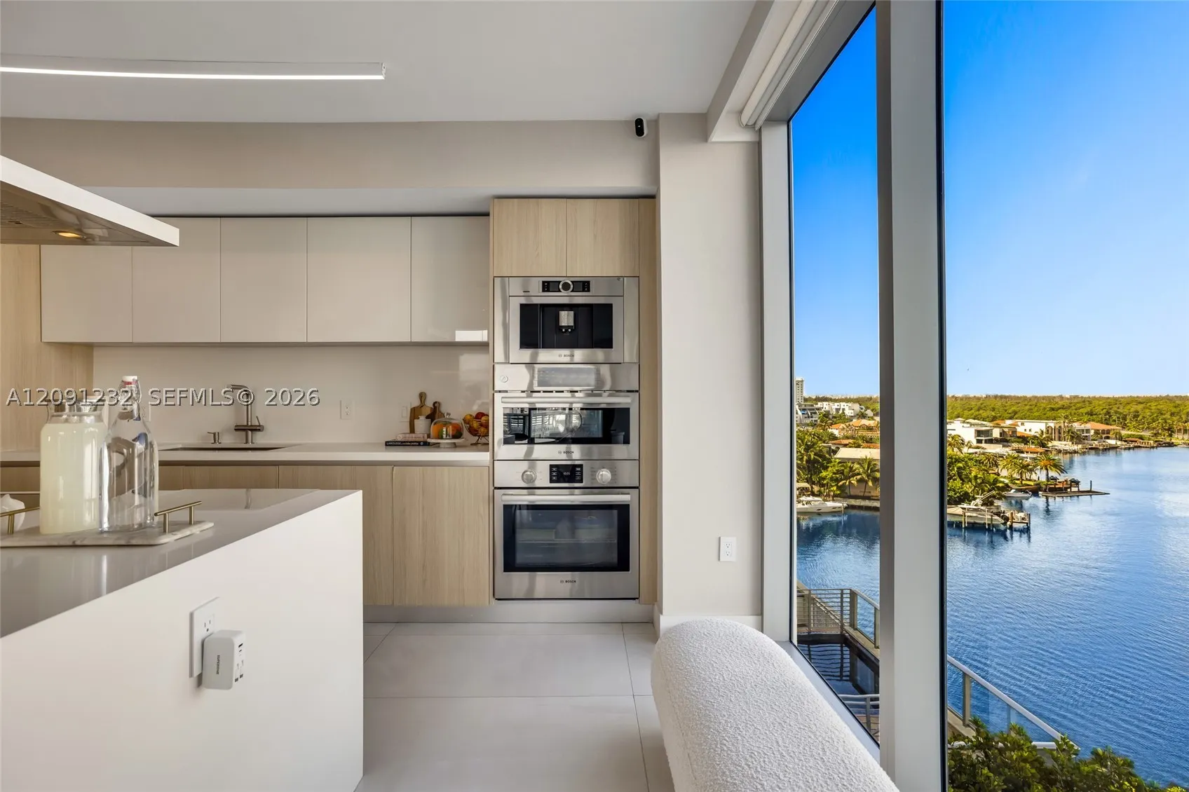 330 Sunny Isles Blvd #5-701