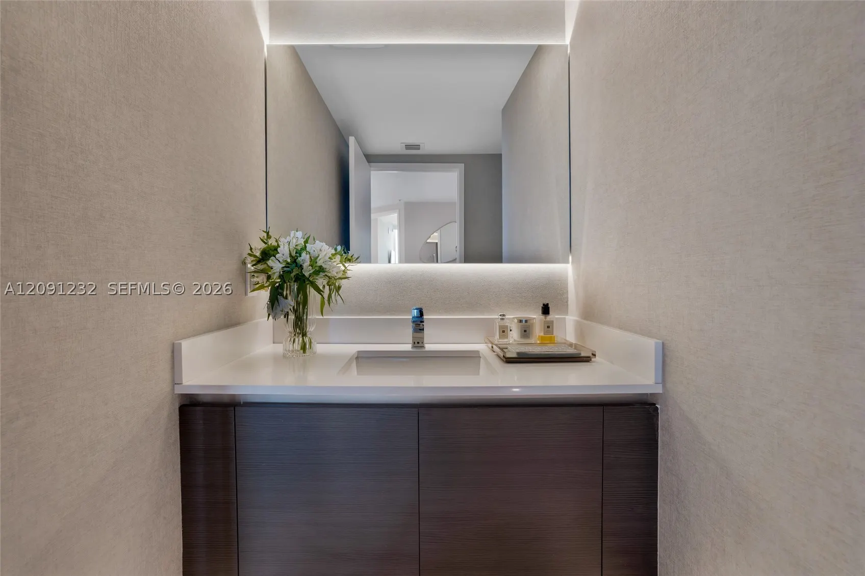 330 Sunny Isles Blvd #5-701