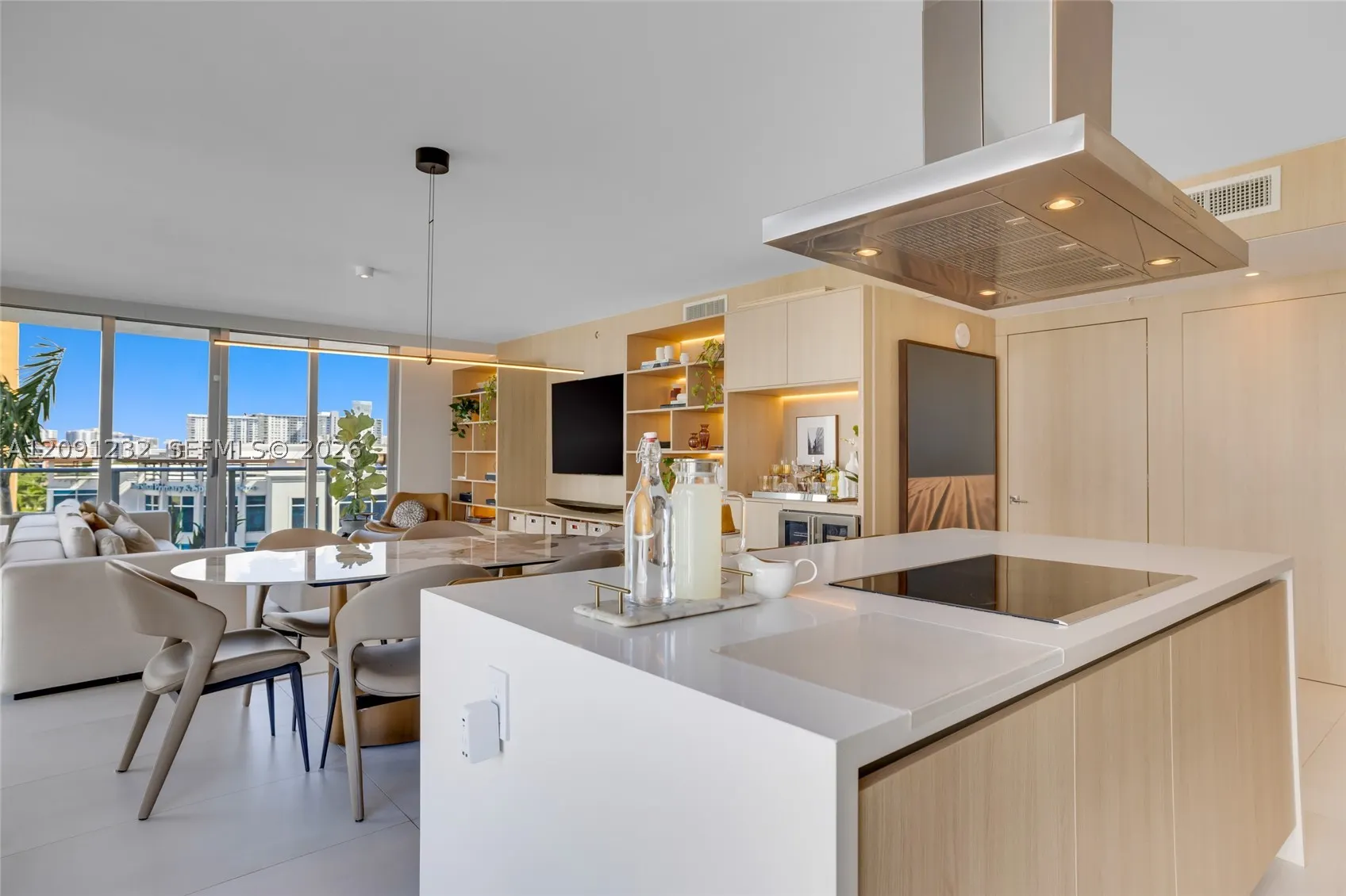 330 Sunny Isles Blvd #5-701