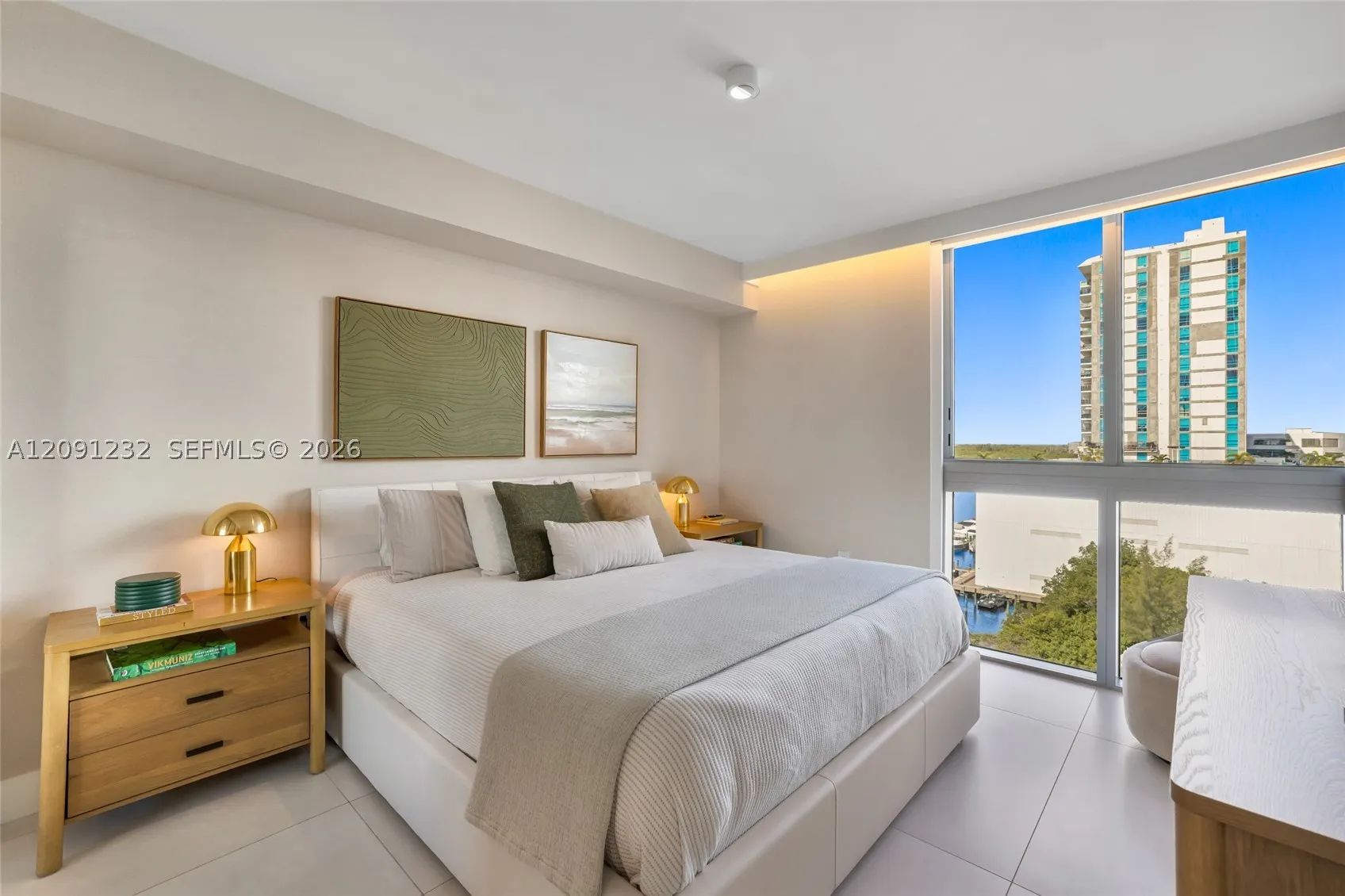 330 Sunny Isles Blvd #5-701