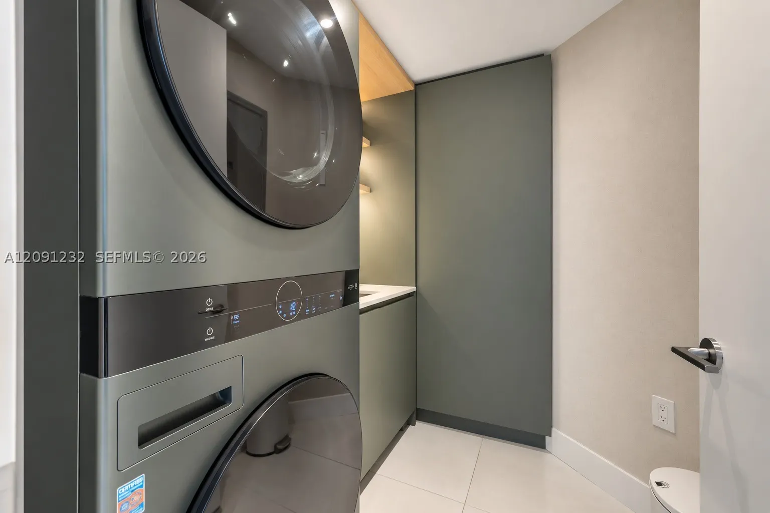 330 Sunny Isles Blvd #5-701