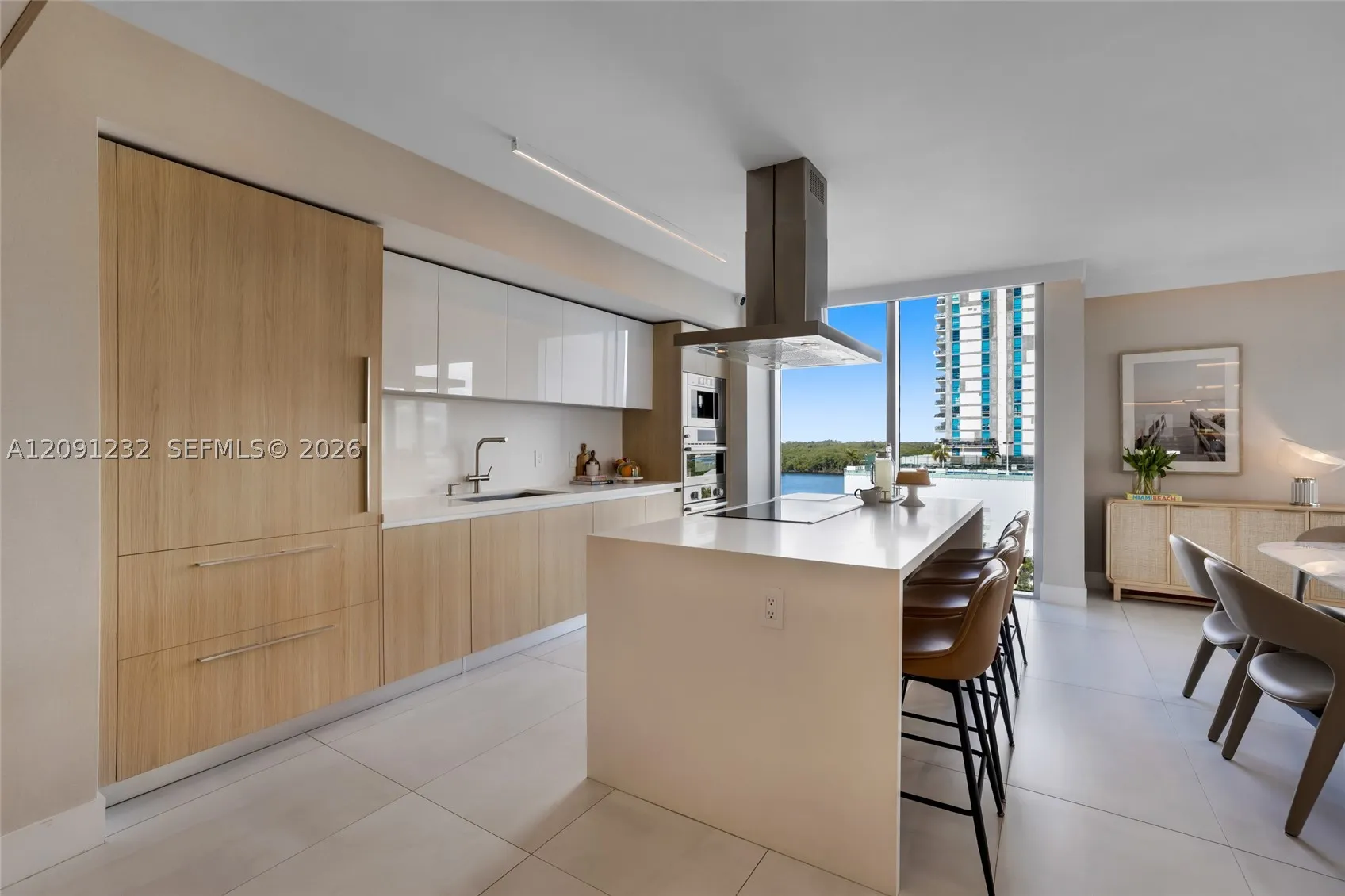 330 Sunny Isles Blvd #5-701
