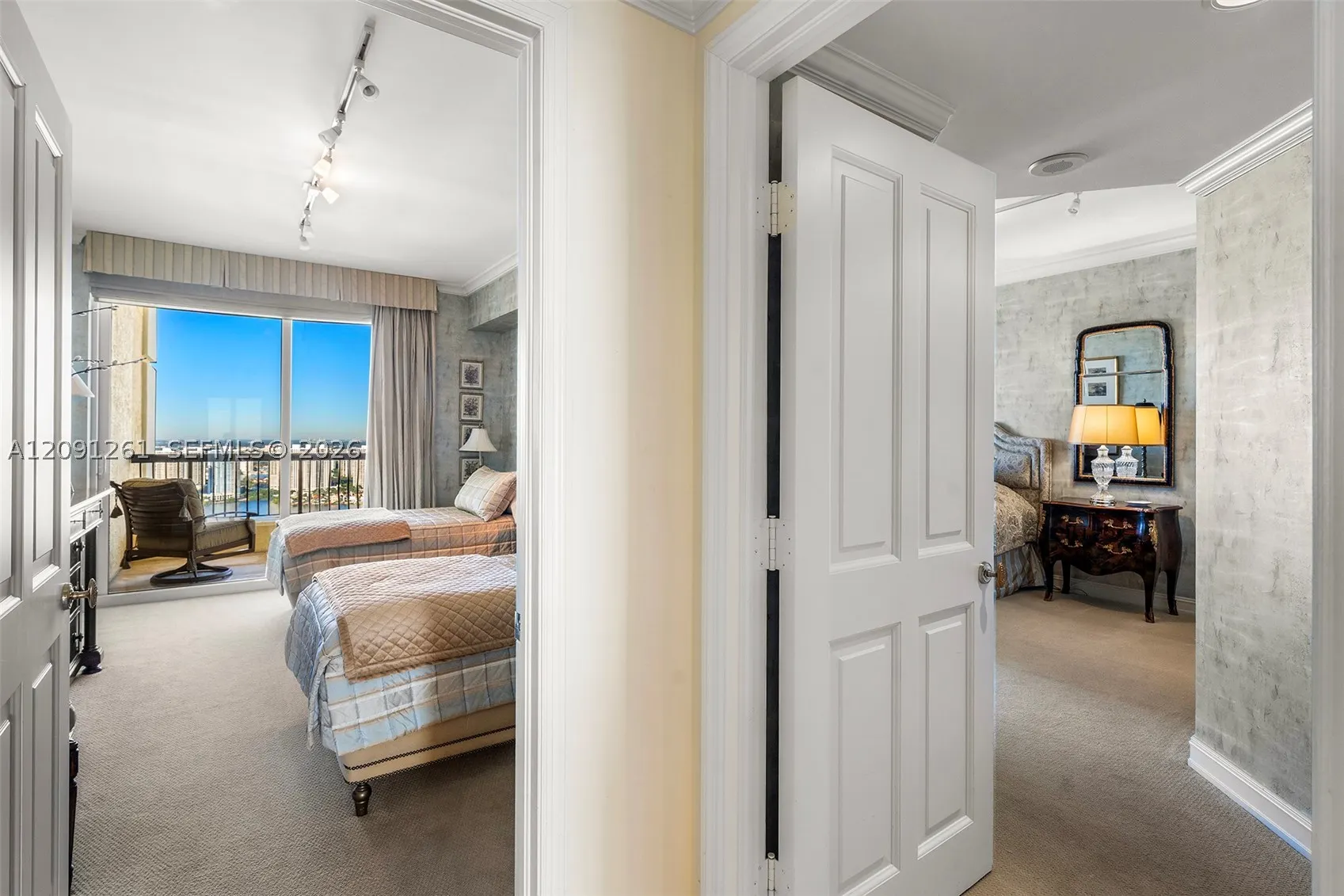 17875 Collins Ave #4103