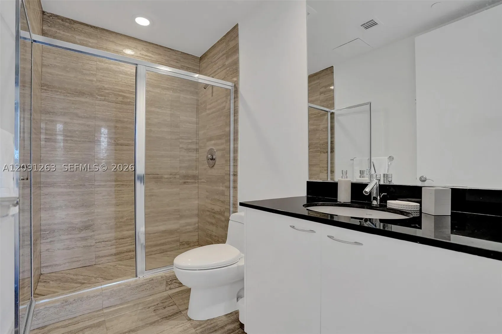 16001 Collins Ave #805