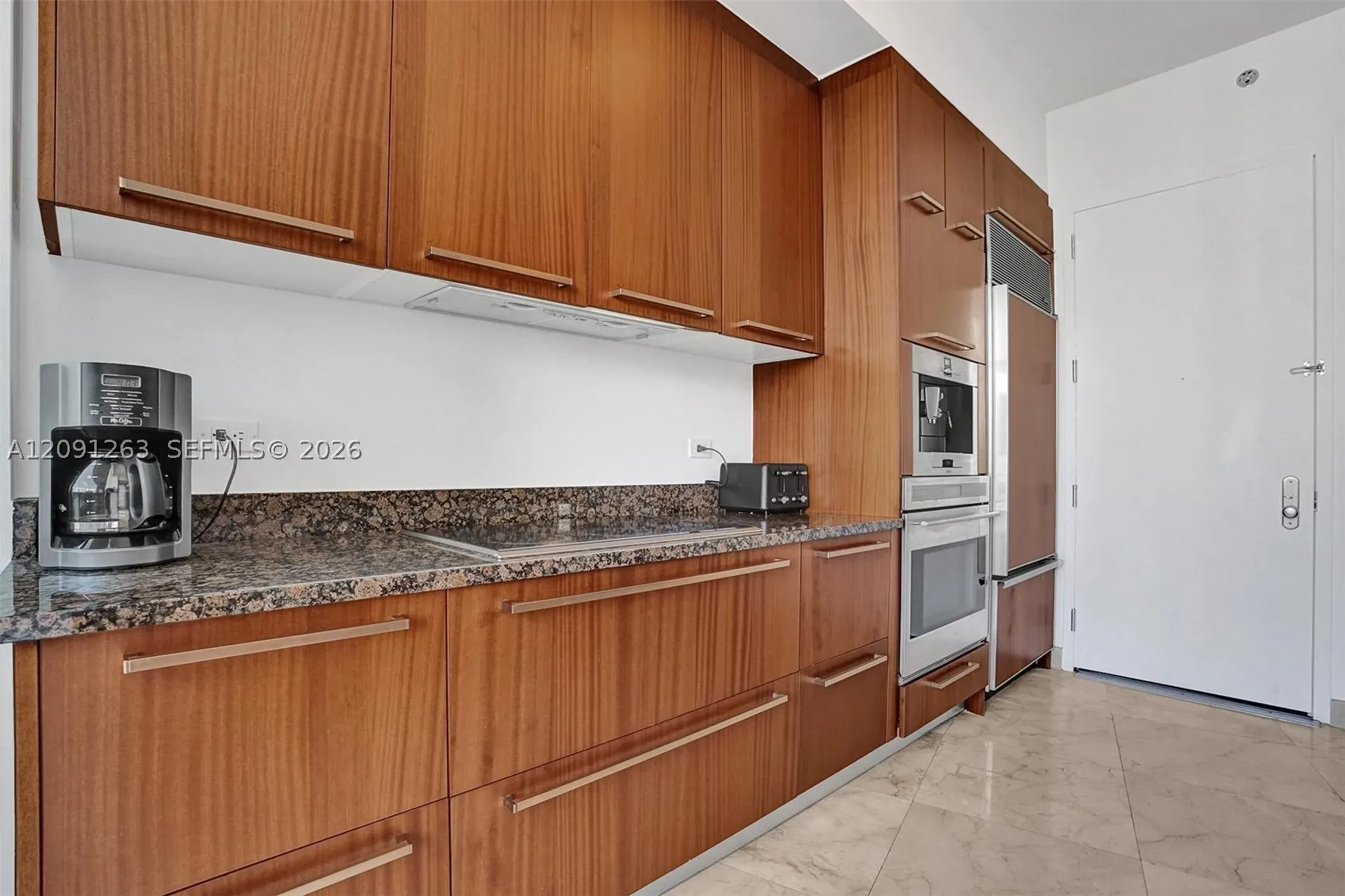 16001 Collins Ave #805