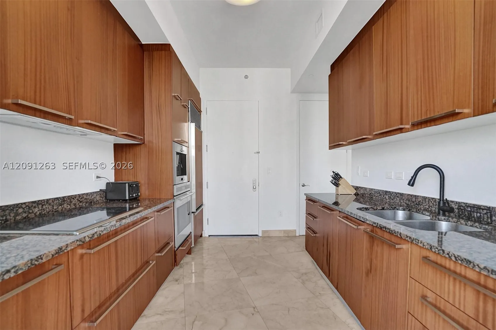 16001 Collins Ave #805