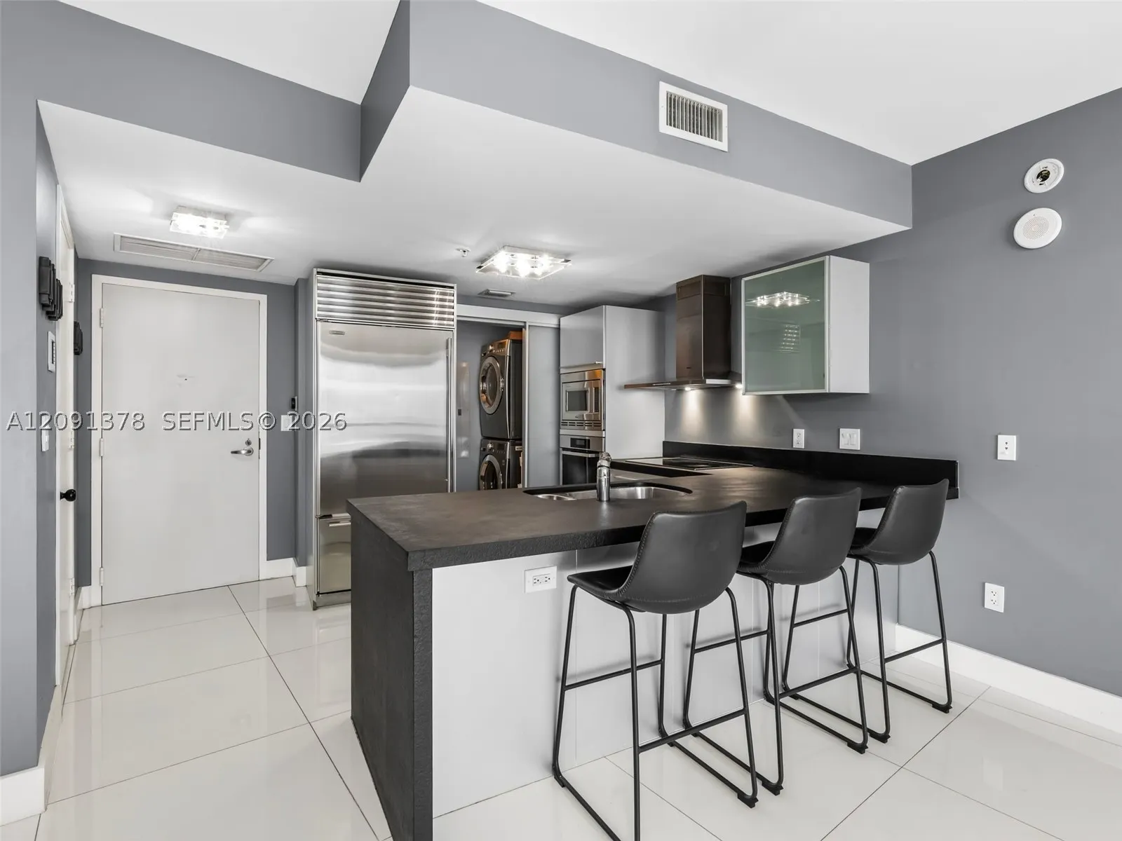18201 Collins Ave #5303