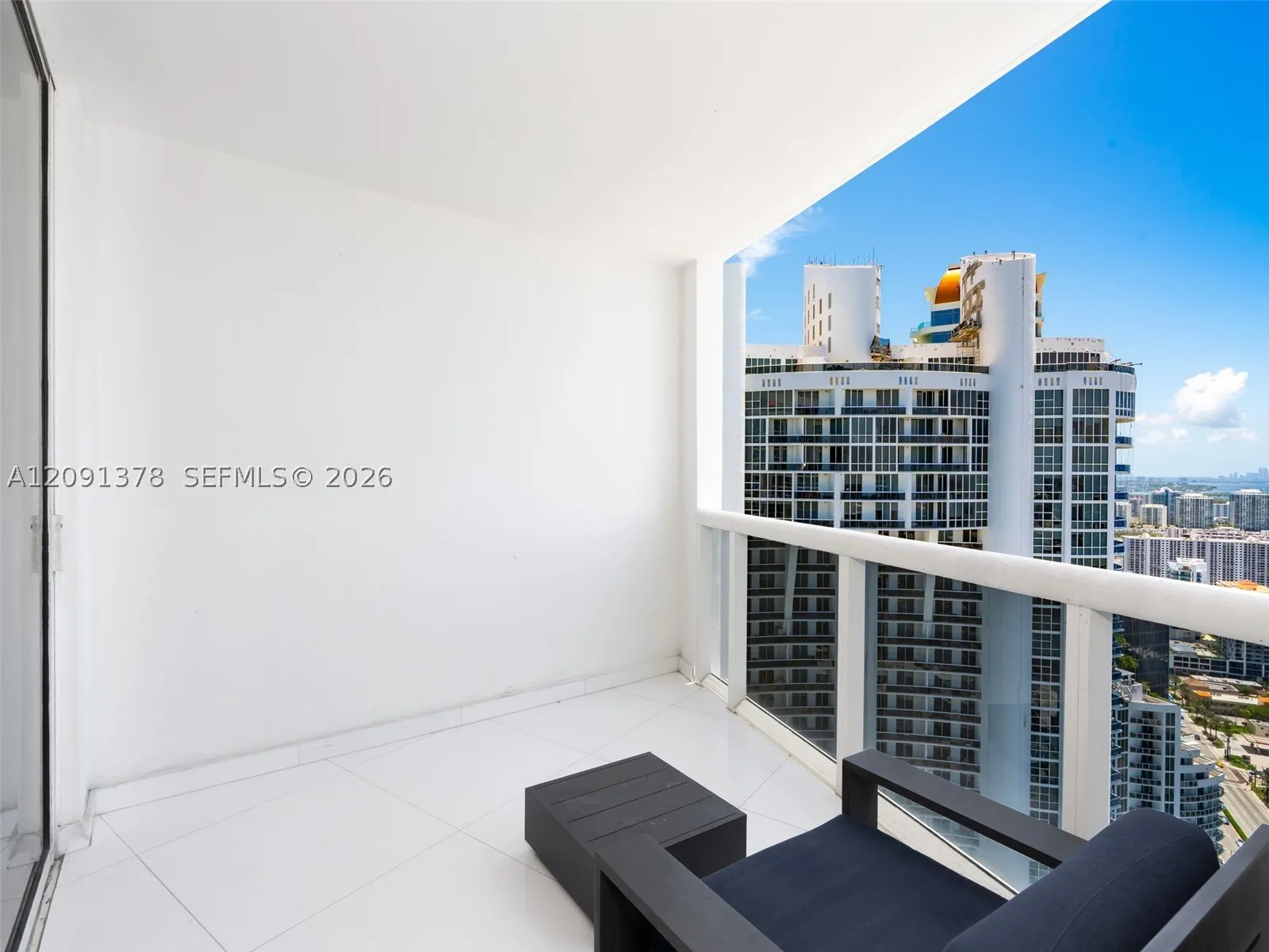 18201 Collins Ave #5303