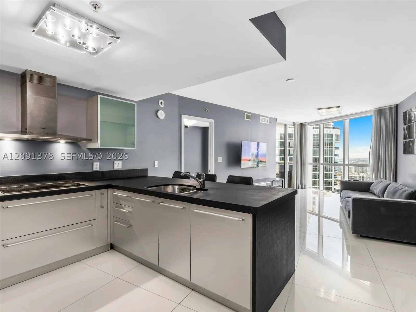 18201 Collins Ave #5303
