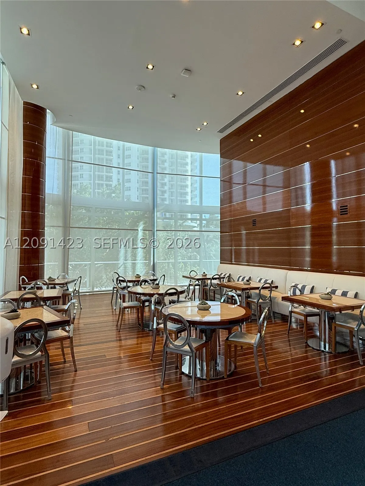 17475 Collins Ave #2003