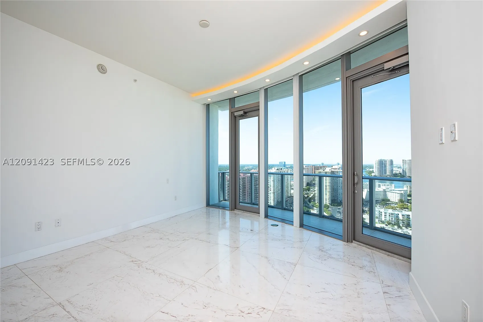 17475 Collins Ave #2003