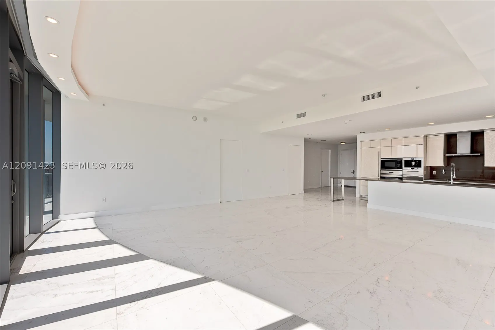 17475 Collins Ave #2003