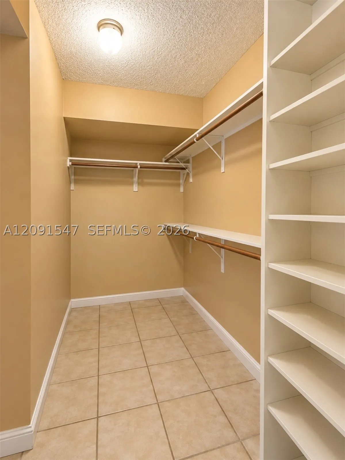 600 Three Islands Blvd #616