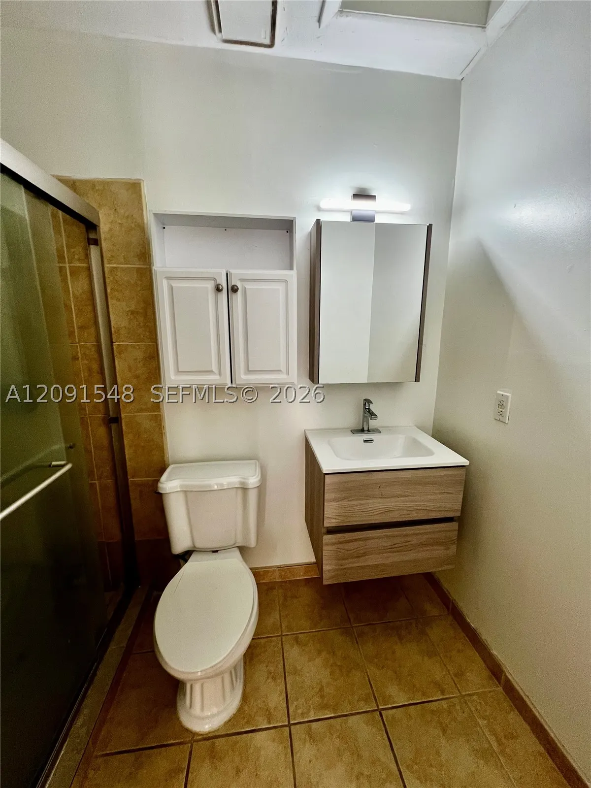2072 NE 169th St #8