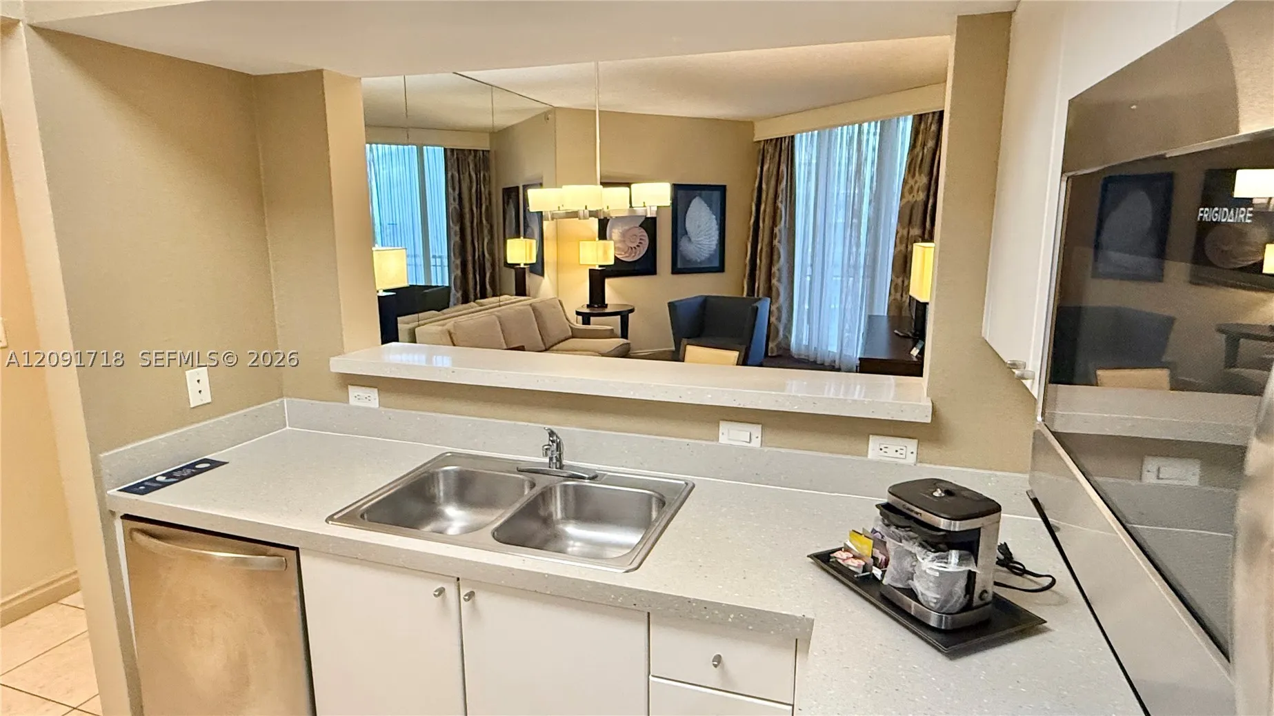 17375 Collins Ave #2607