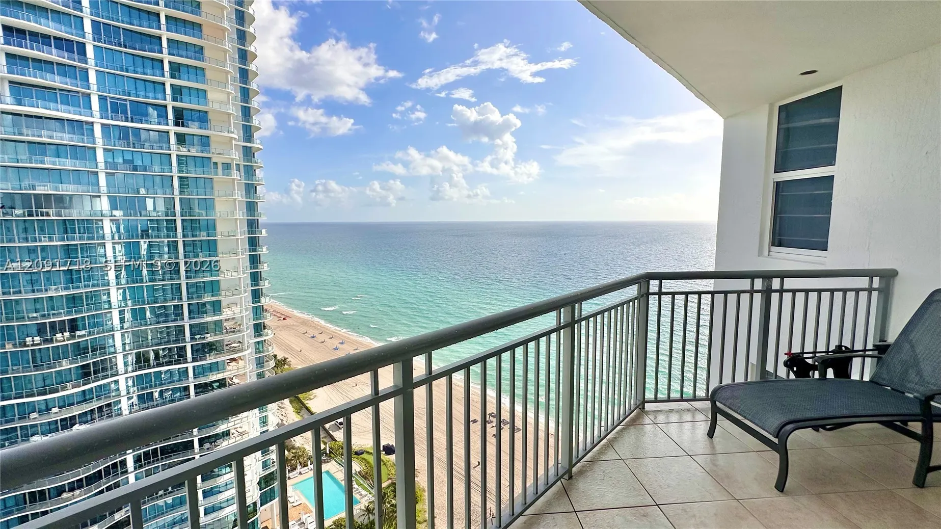 17375 Collins Ave #2607