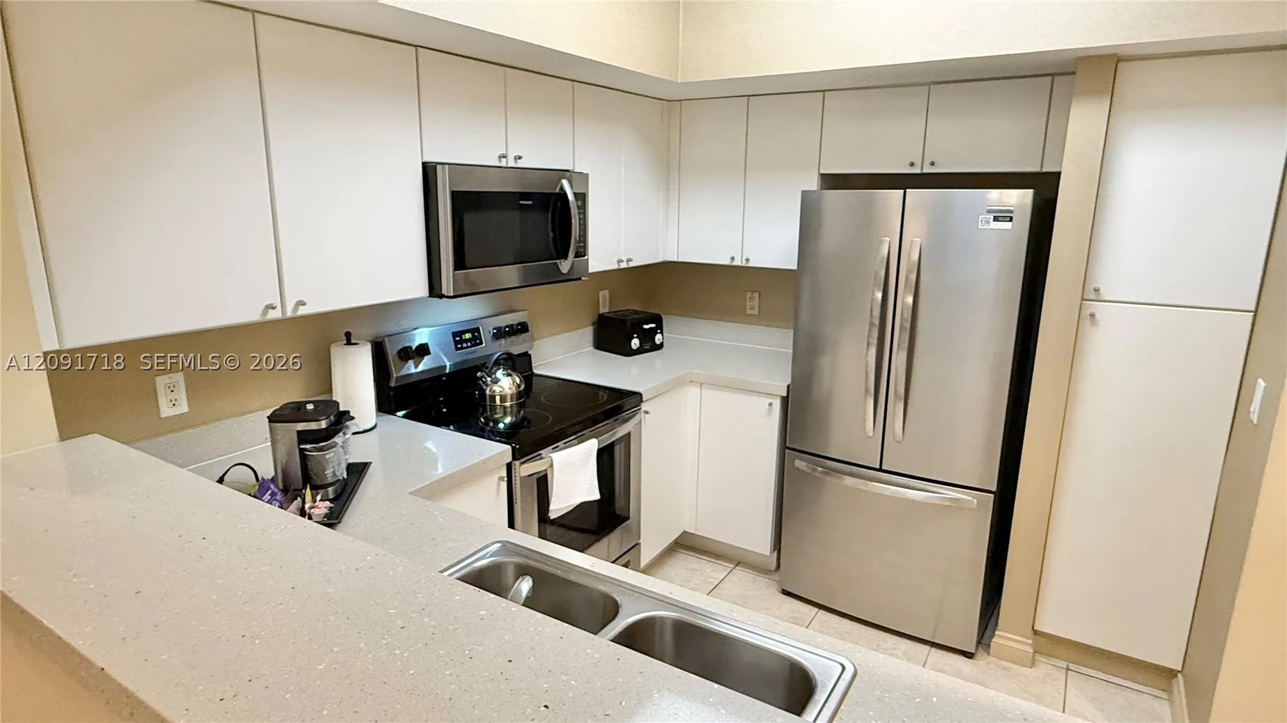 17375 Collins Ave #2607