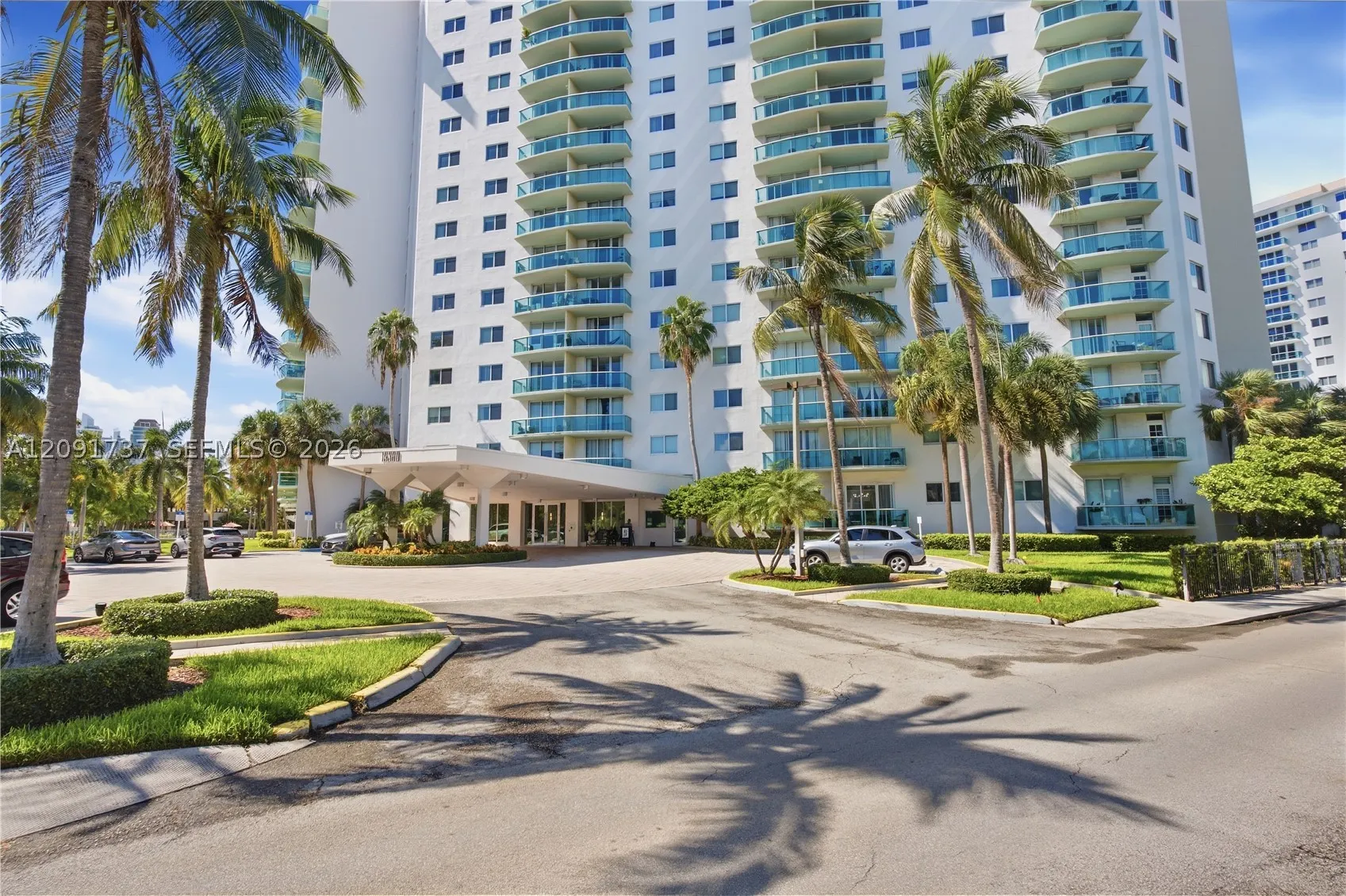 19380 Collins Ave #1219