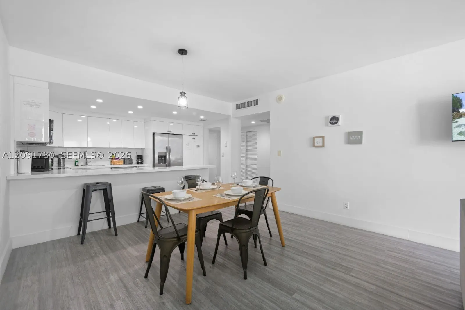 19370 Collins Ave #310