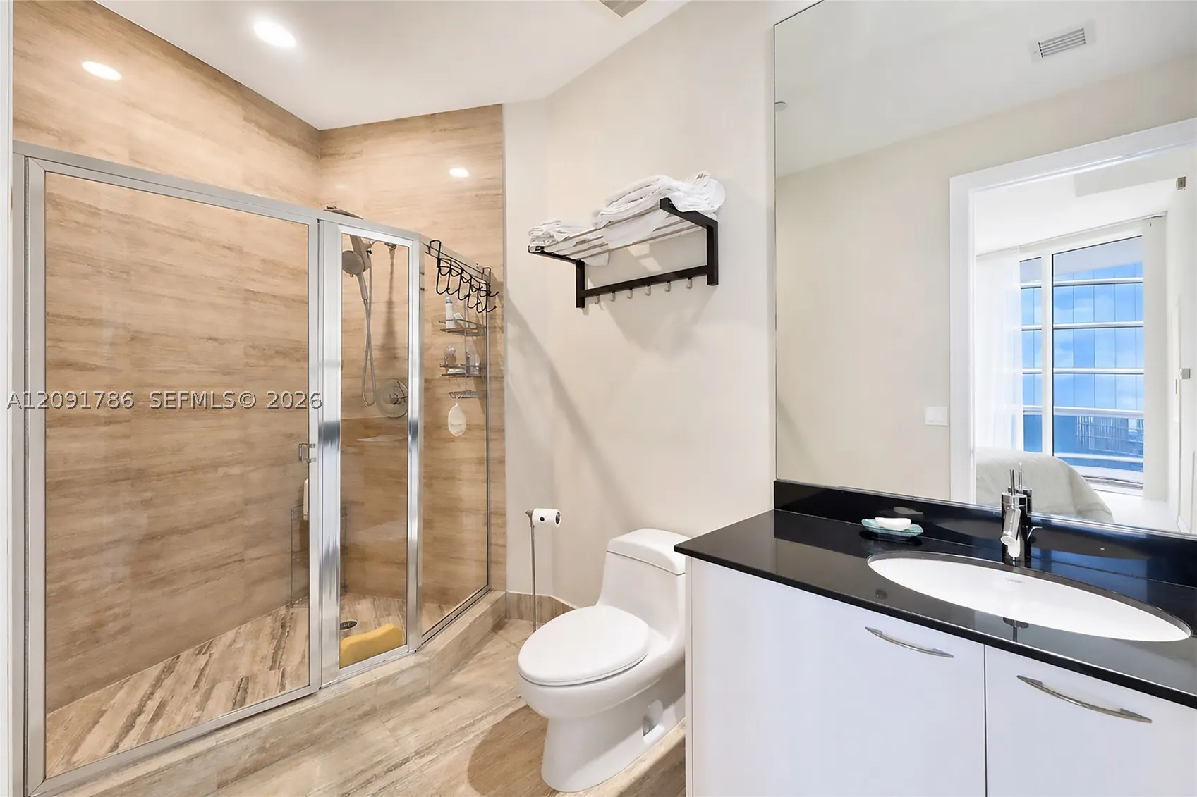 15811 Collins Ave #4007