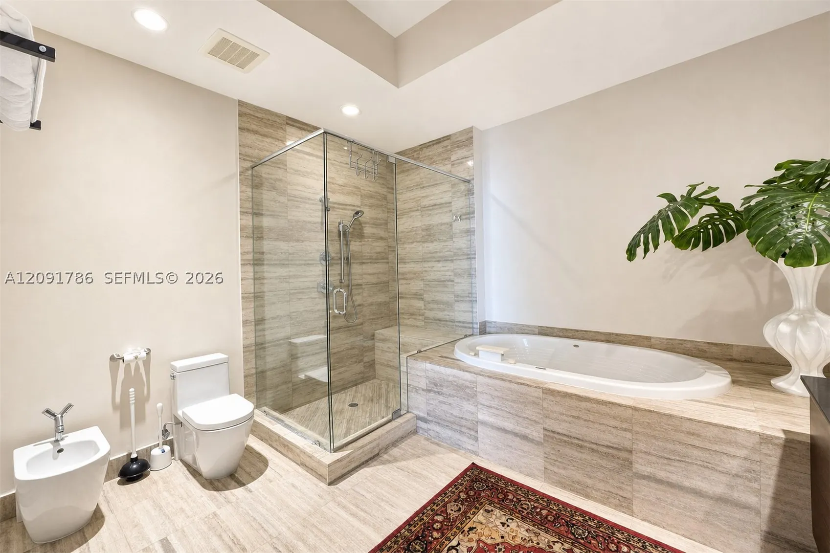 15811 Collins Ave #4007