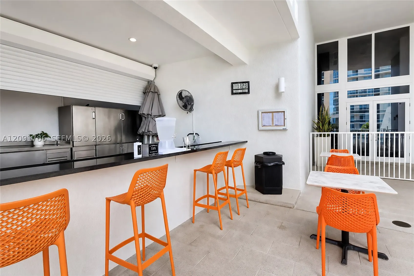 15811 Collins Ave #4007