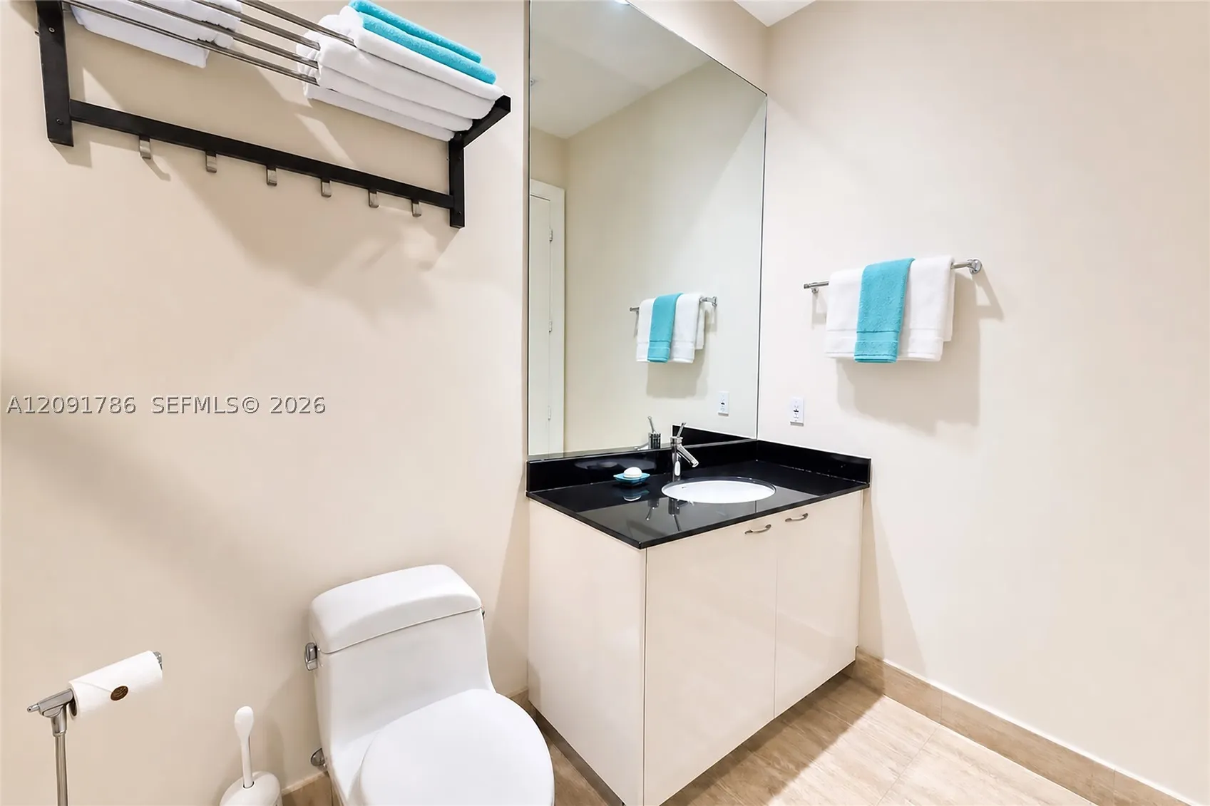 15811 Collins Ave #4007
