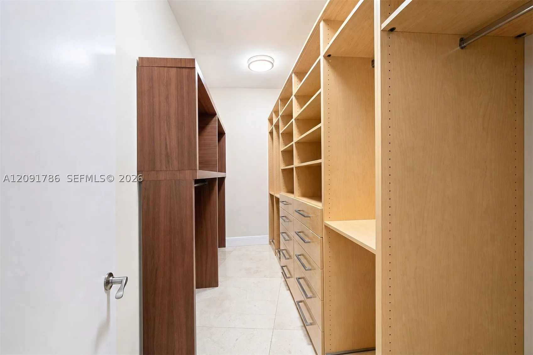 15811 Collins Ave #4007