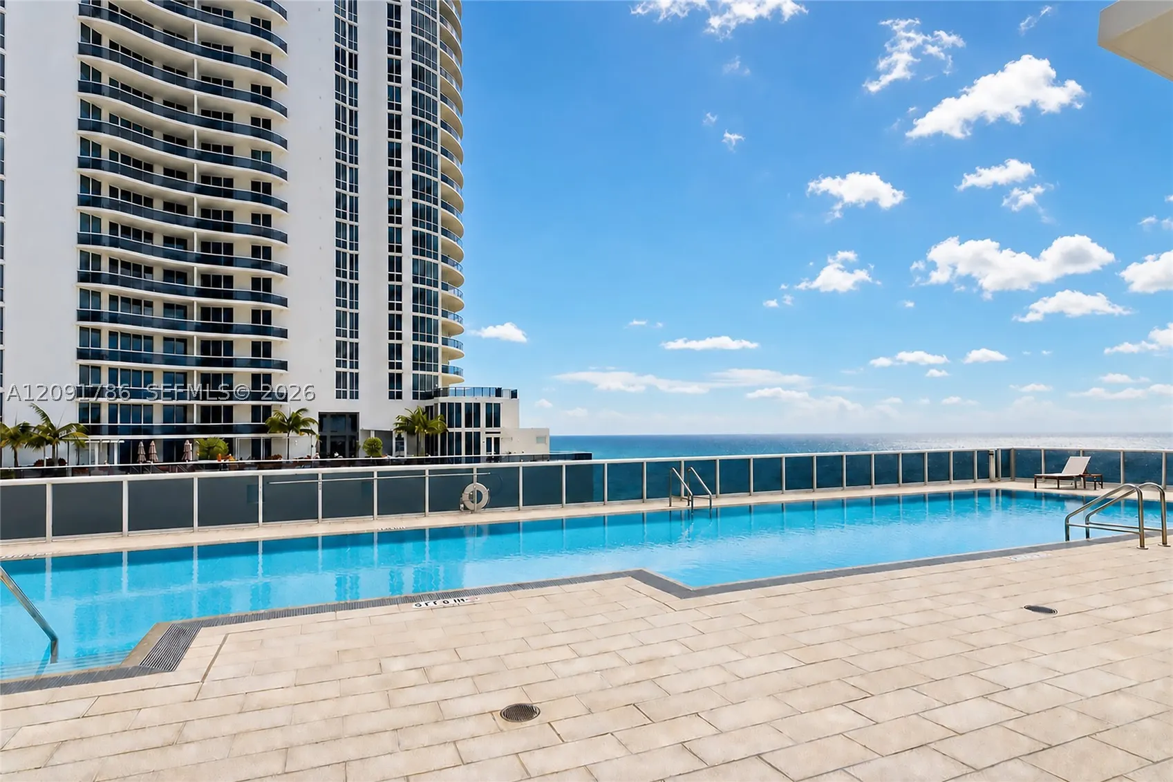 15811 Collins Ave #4007