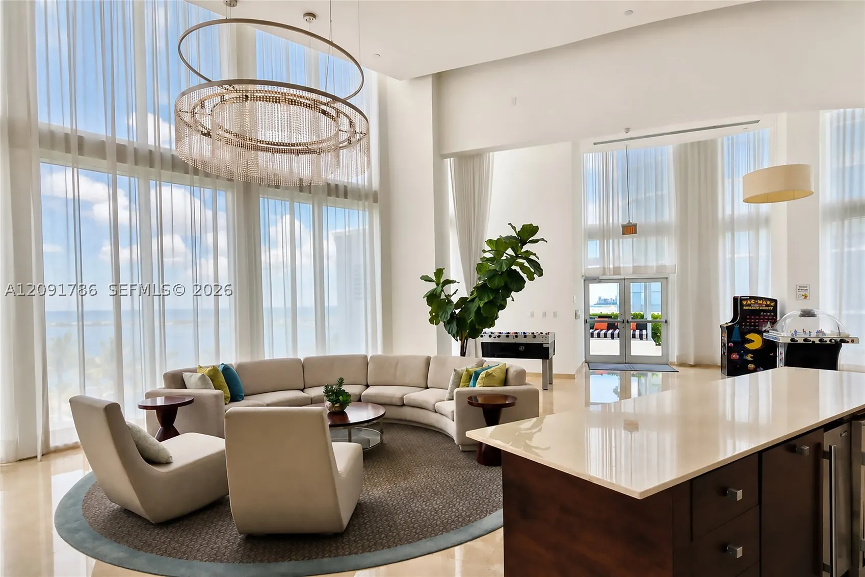 15811 Collins Ave #4007