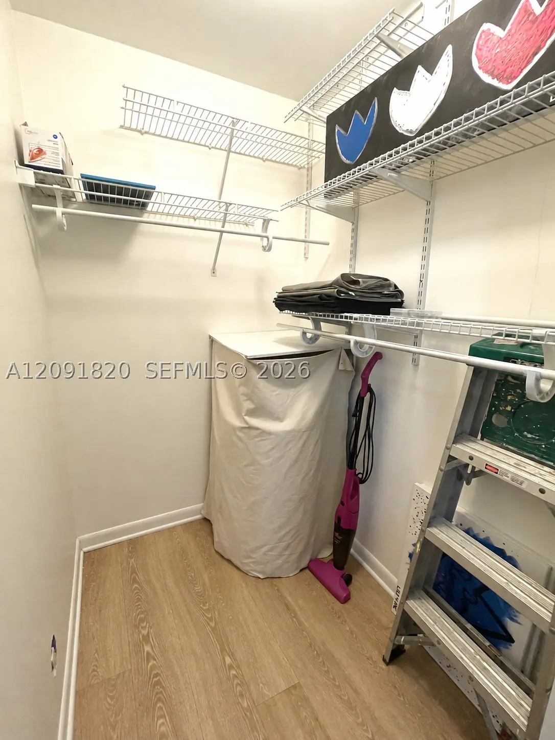 1542 Drexel Ave #104