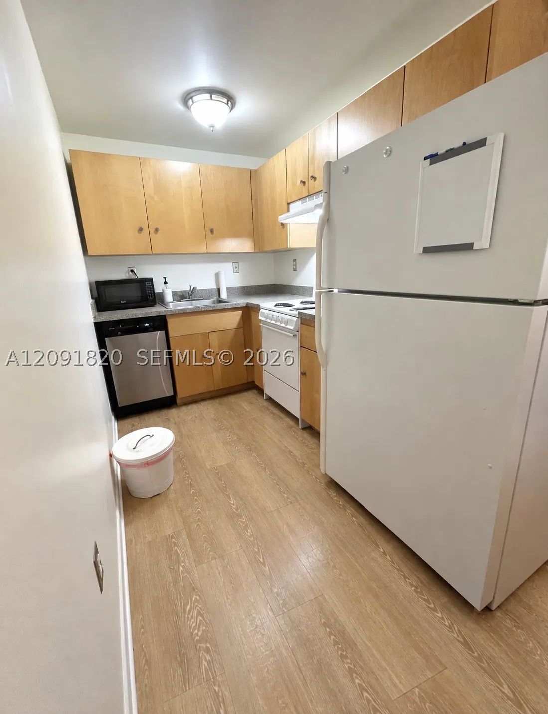 1542 Drexel Ave #104