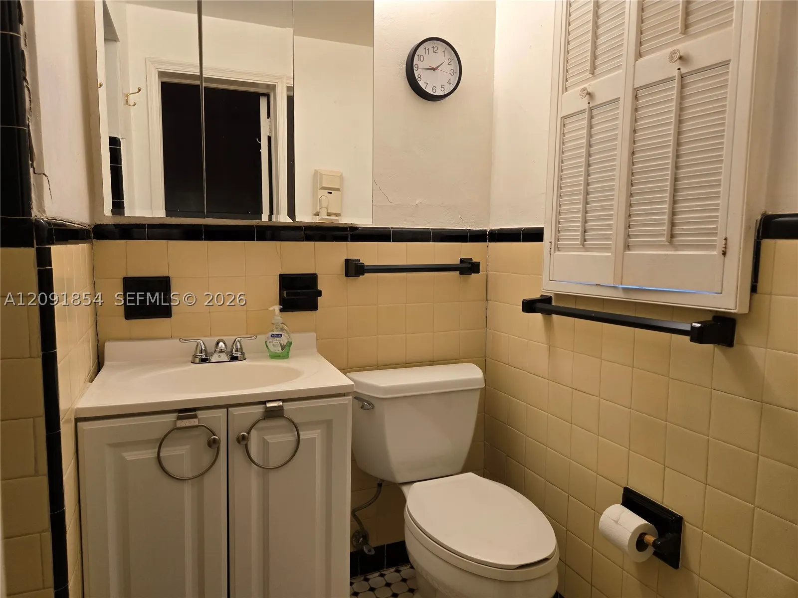 9940 Collins Ave #3