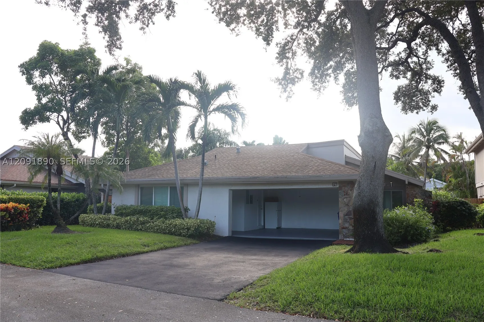 76 Ivy Rd