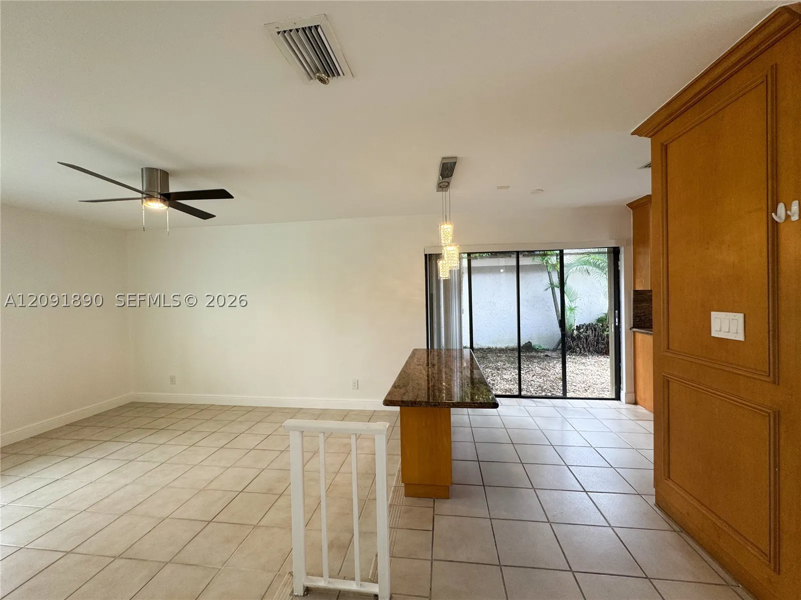 76 Ivy Rd