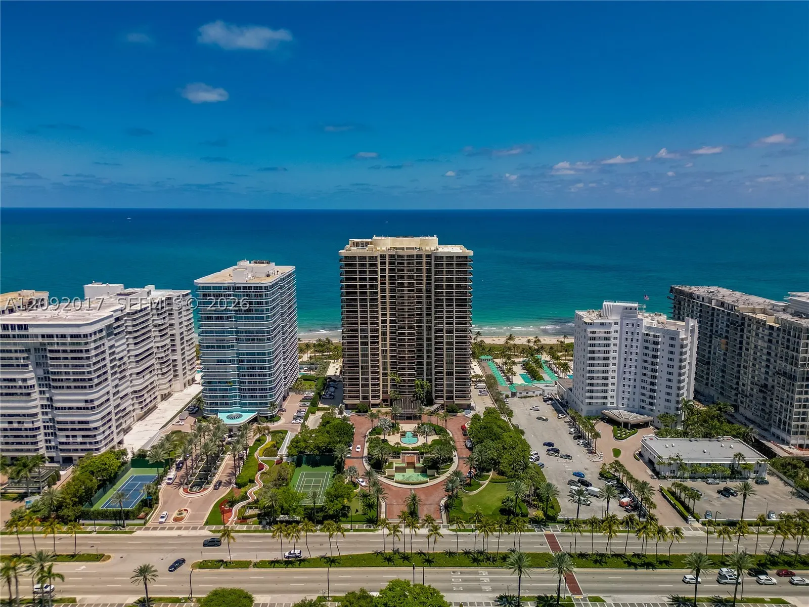 9999 Collins Ave #9J