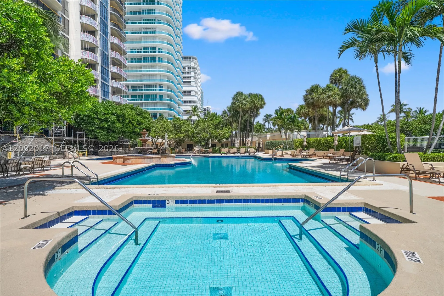 9999 Collins Ave #9J