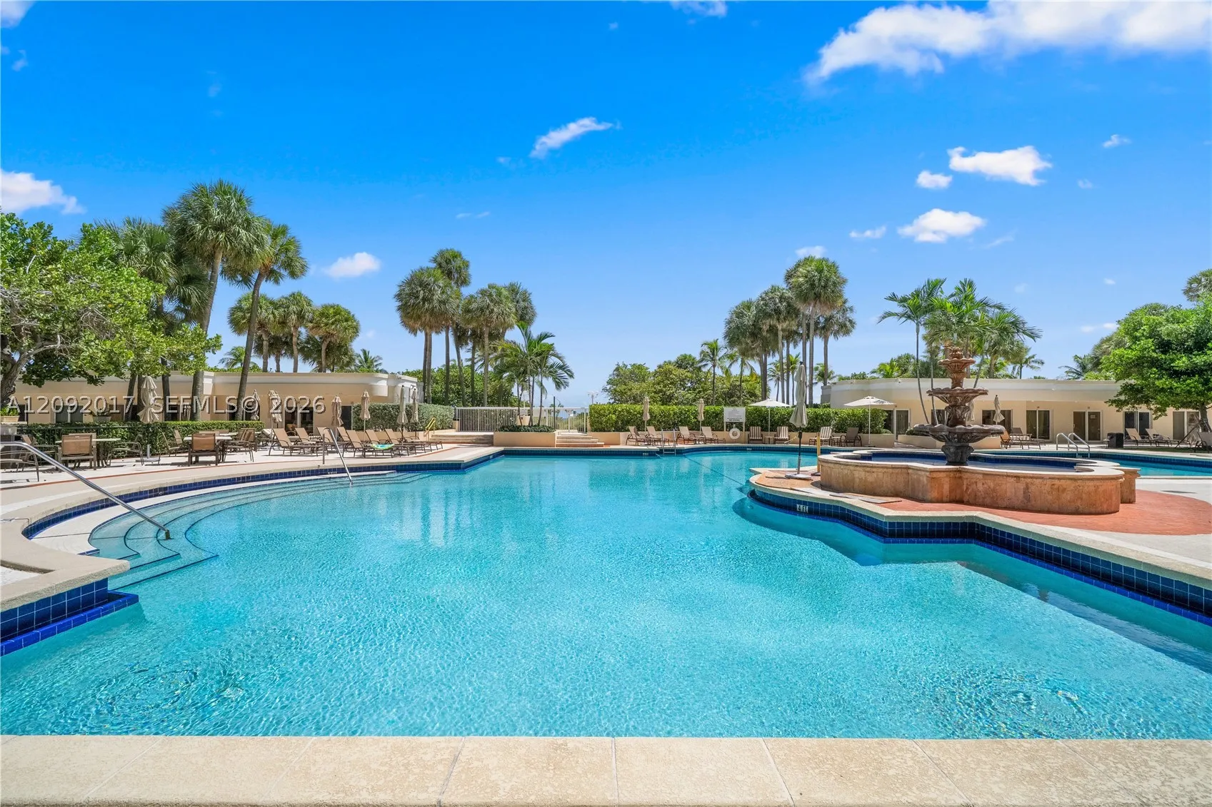 9999 Collins Ave #9J