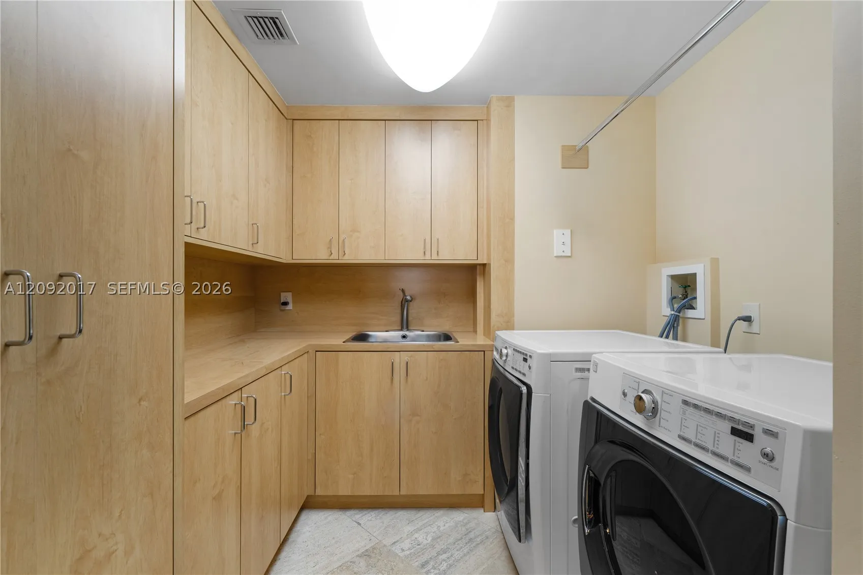 9999 Collins Ave #9J