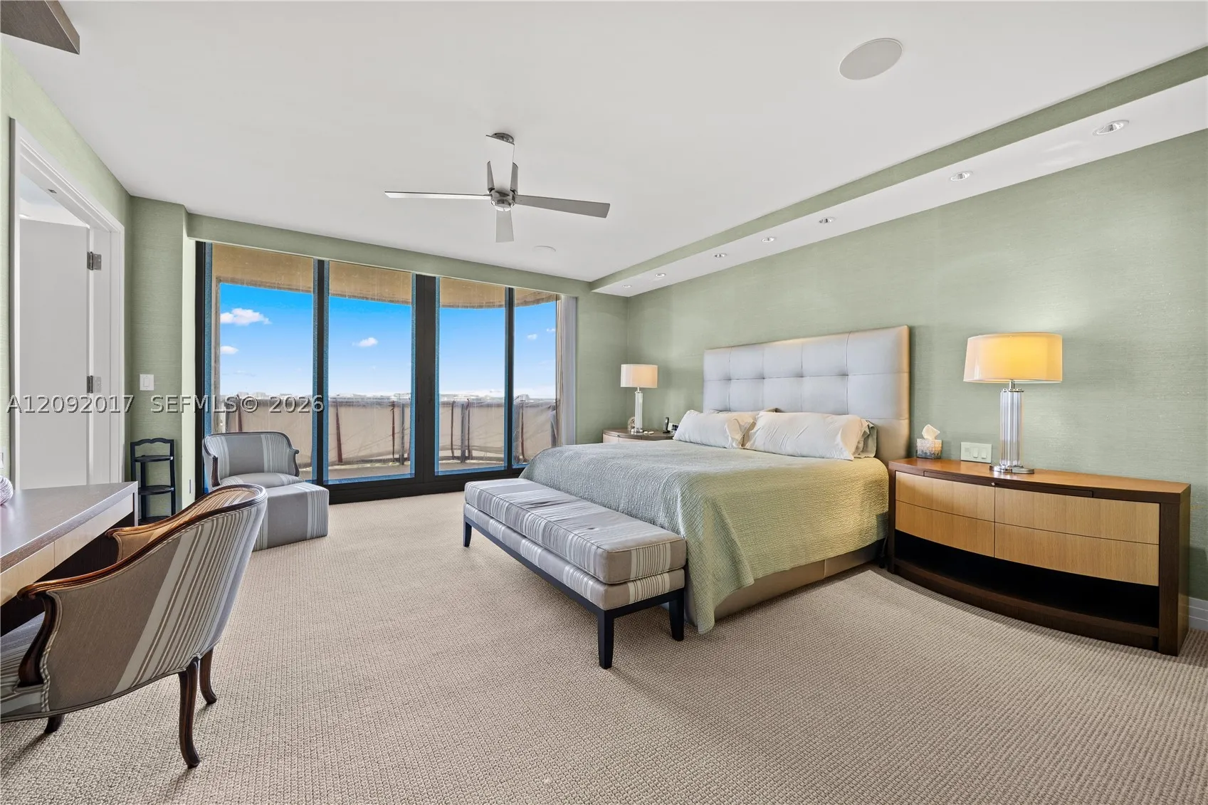 9999 Collins Ave #9J