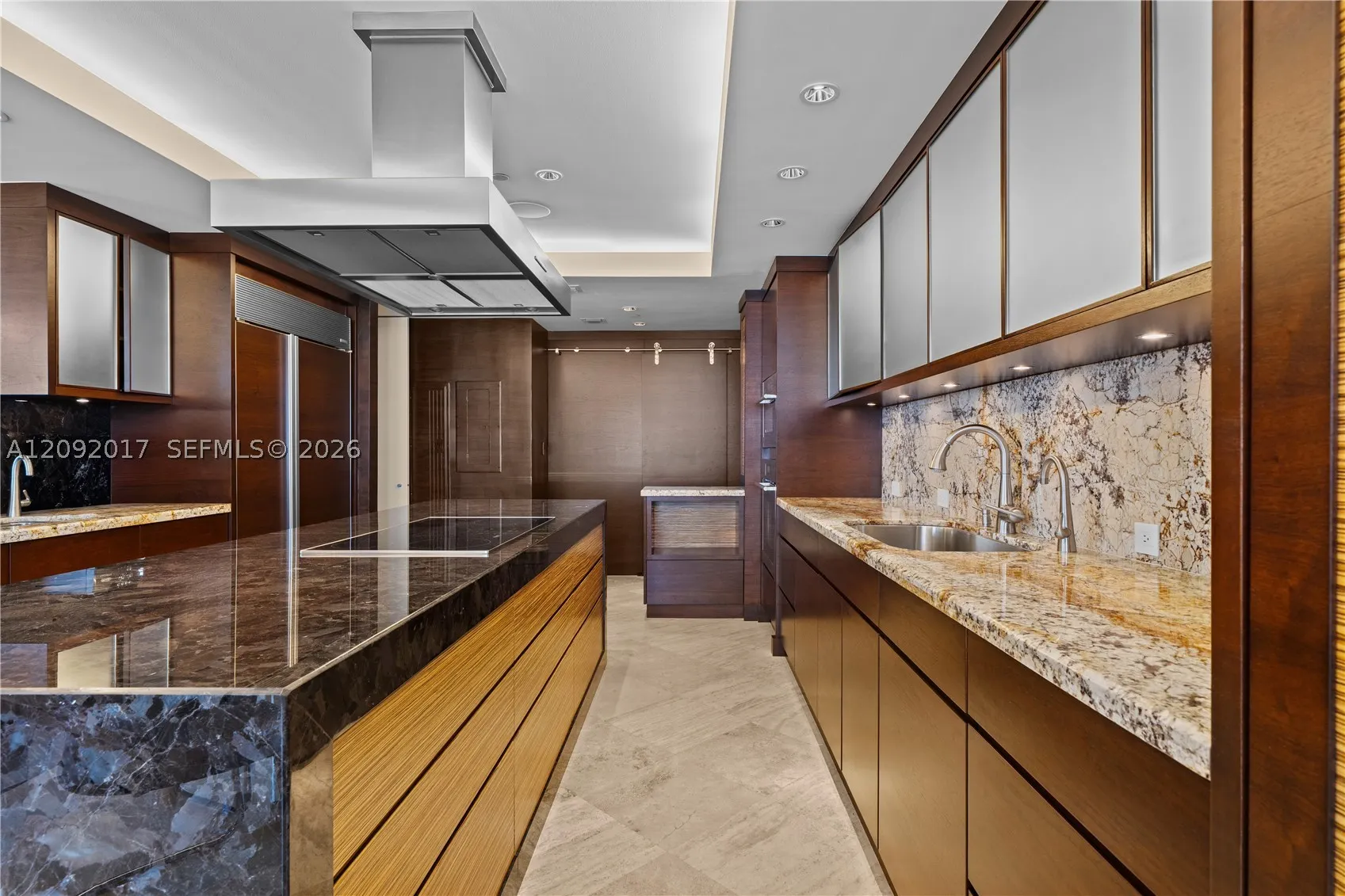 9999 Collins Ave #9J