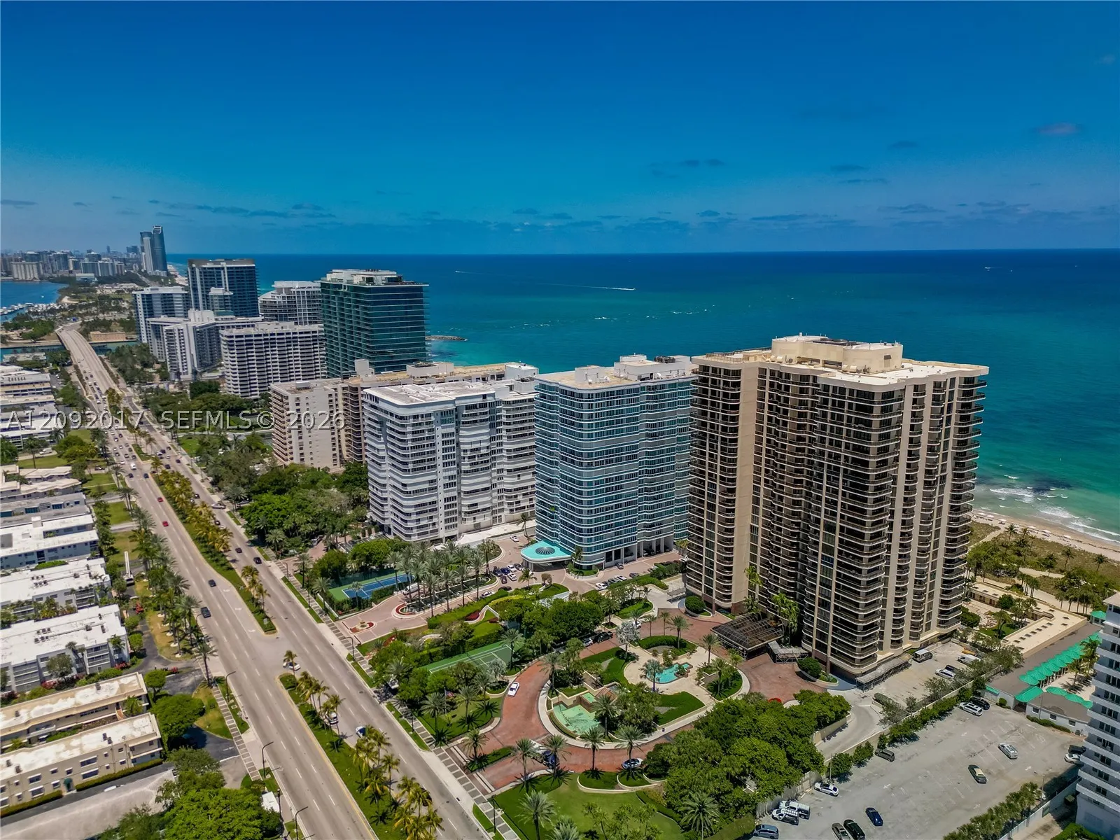 9999 Collins Ave #9J