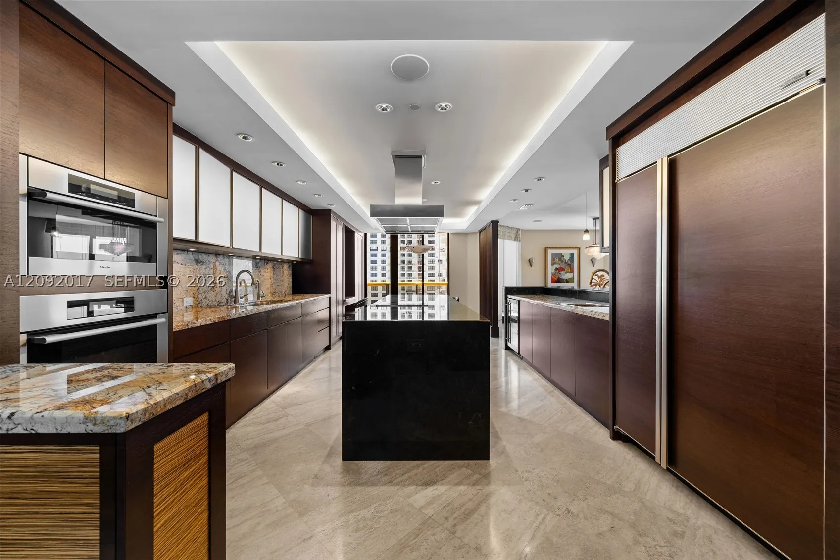 9999 Collins Ave #9J