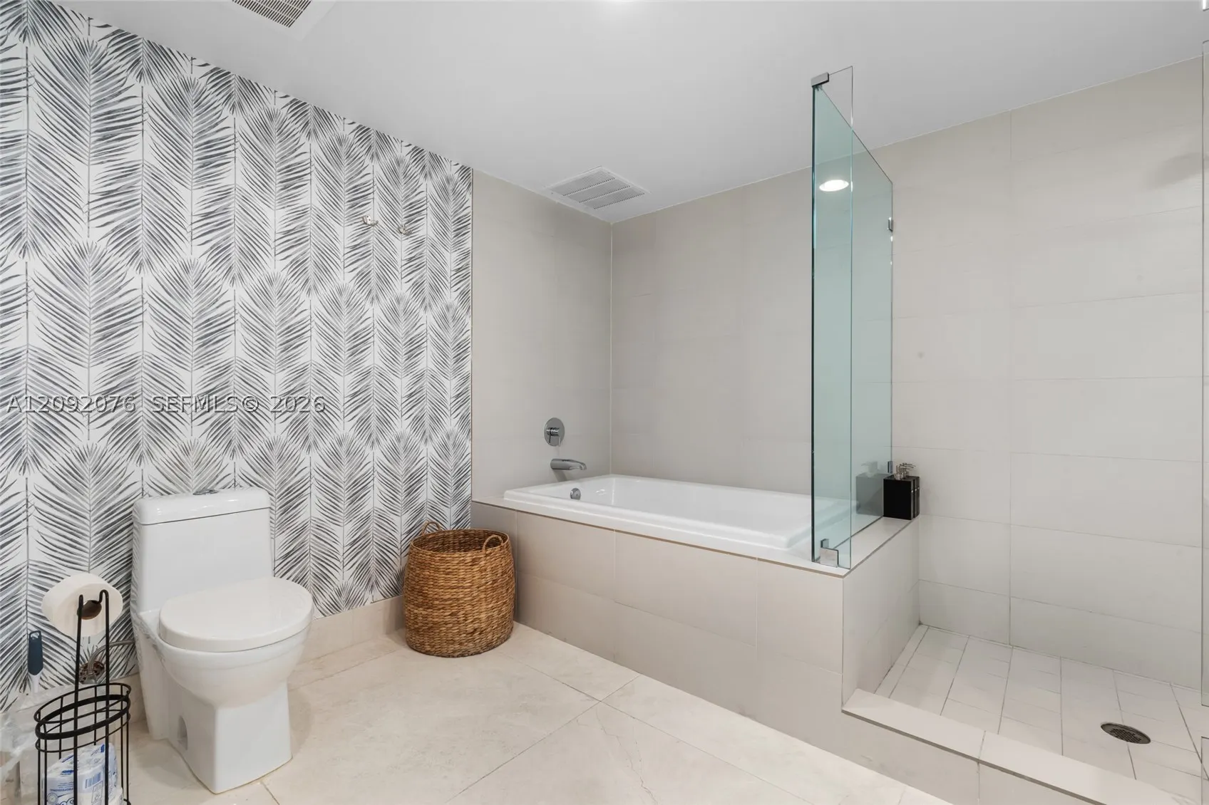 2600 E Hallandale Beach Blvd #T1601